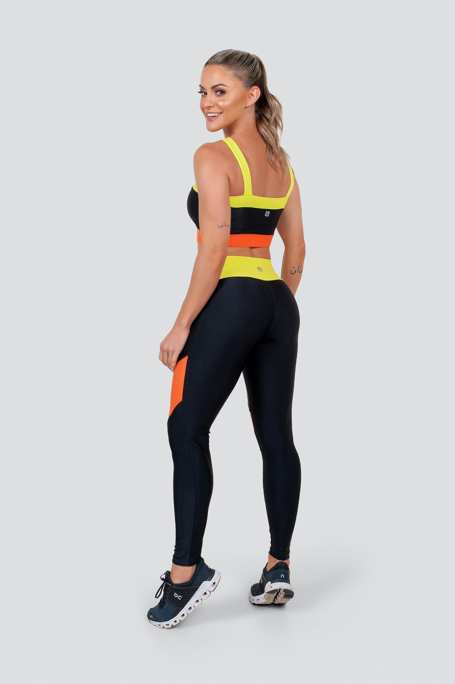 Black/Citrus Women's Glossy Front Crossed Sports Bra